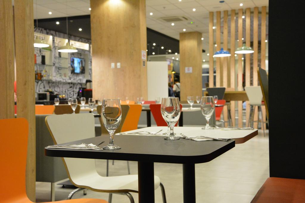 Hotel Ibis Jacareí Zewnętrze zdjęcie